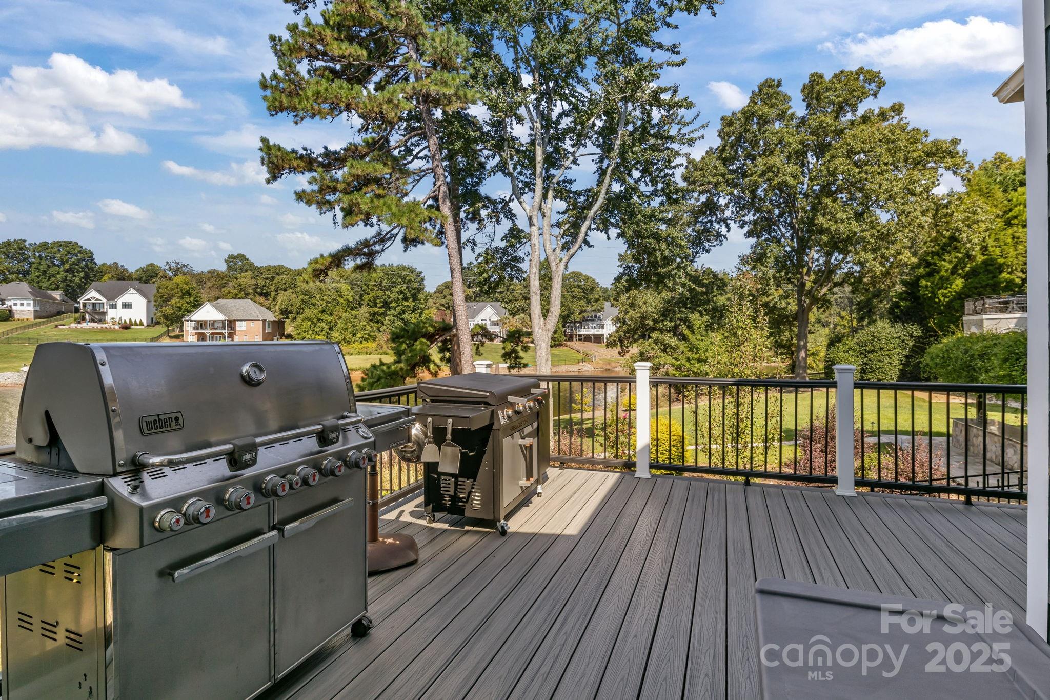 Pinnacle Shores - Residential