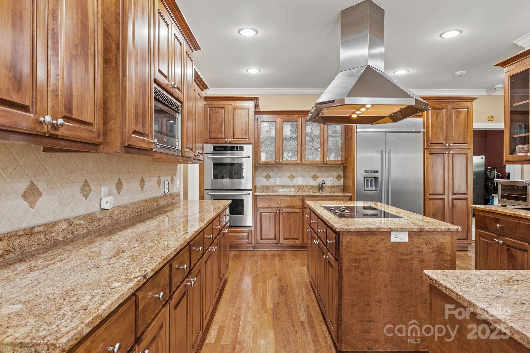 Pinnacle Shores - Residential