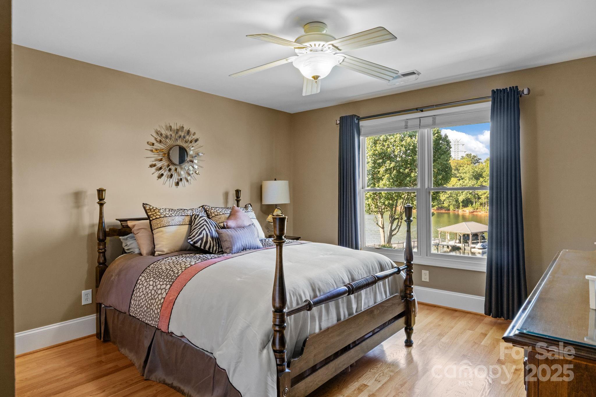 Pinnacle Shores - Residential