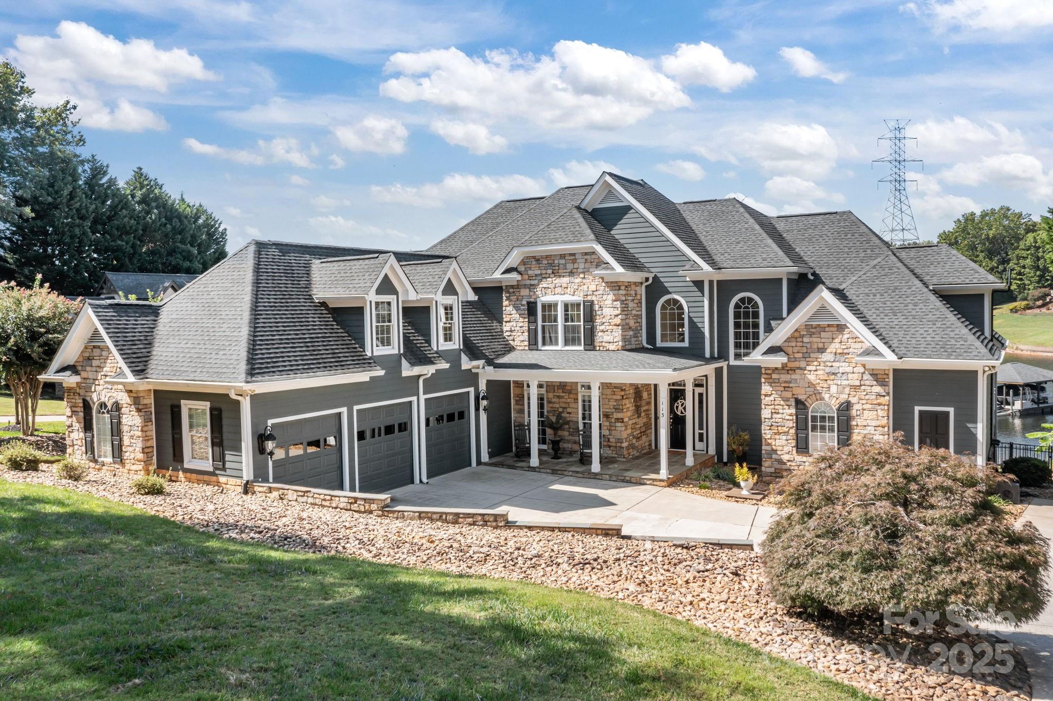 Pinnacle Shores - Residential