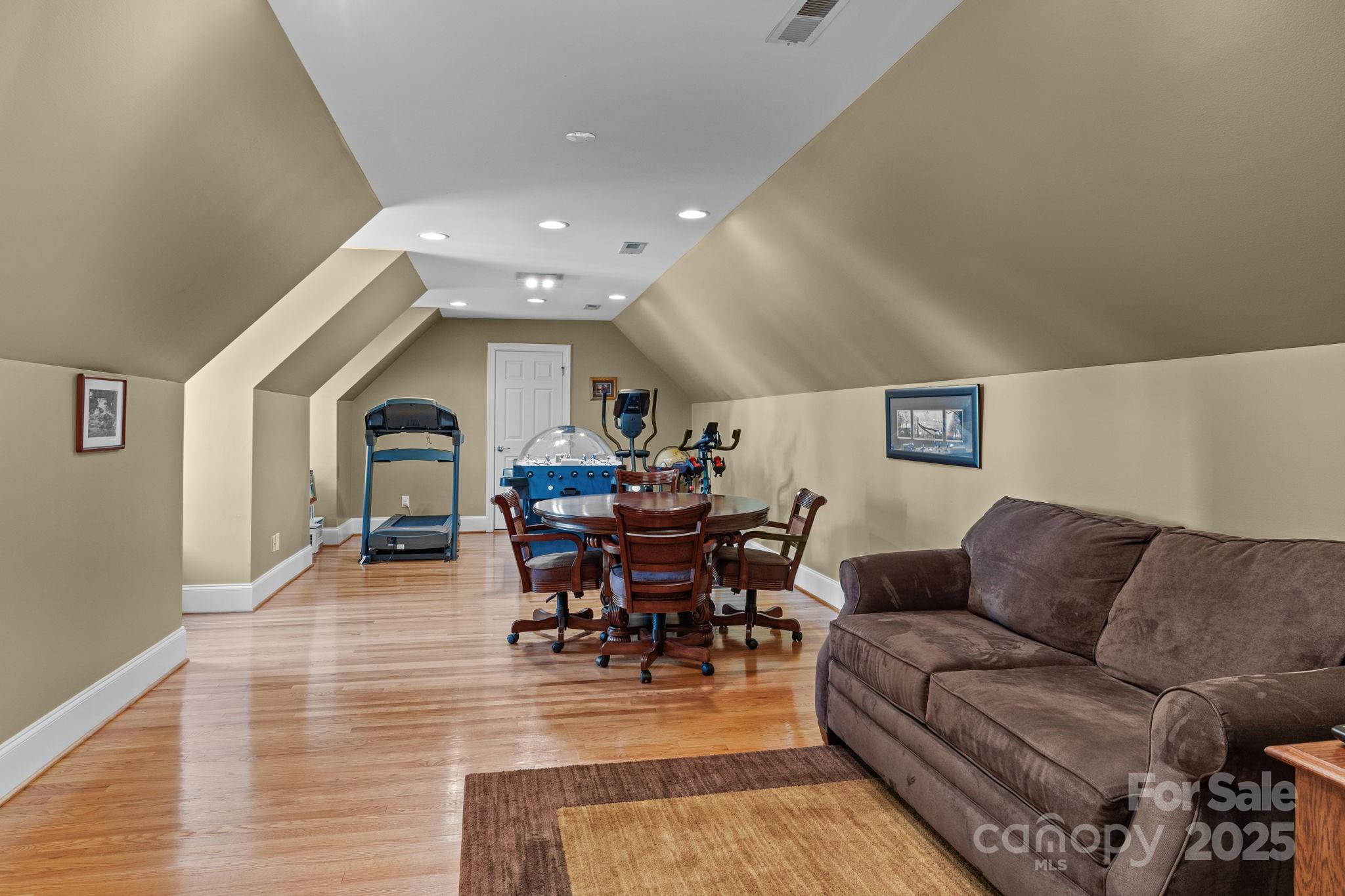 Pinnacle Shores - Residential