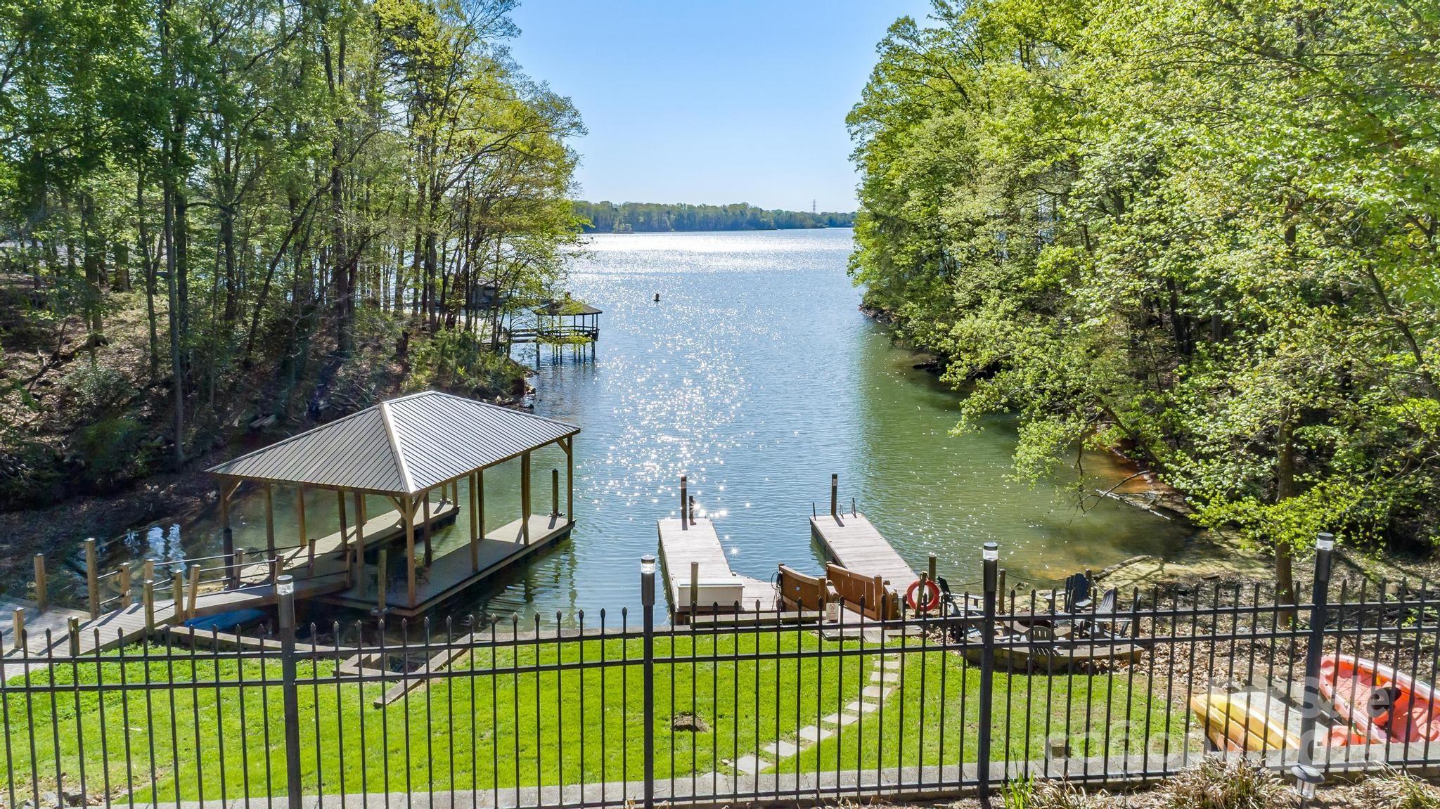 Sherwood Shores - Residential