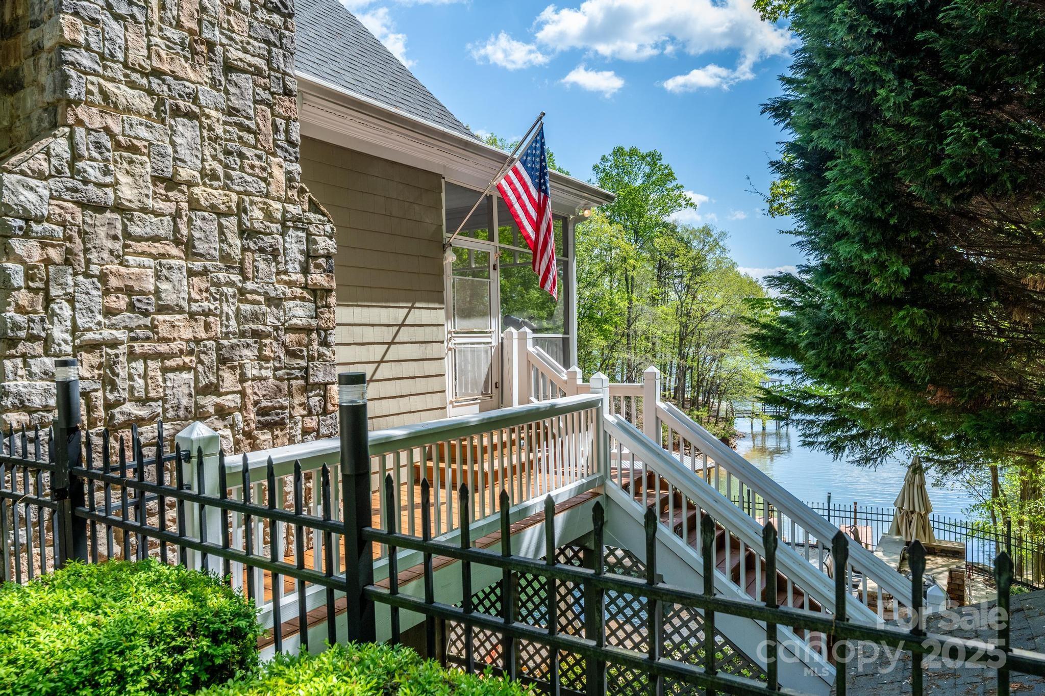 Sherwood Shores - Residential