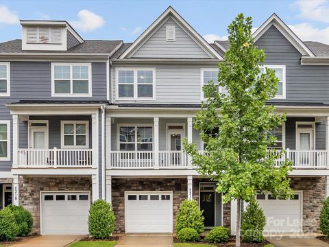 Photo of 2314 Creekmere Lane, Charlotte, NC 28262 (MLS # 4331120)