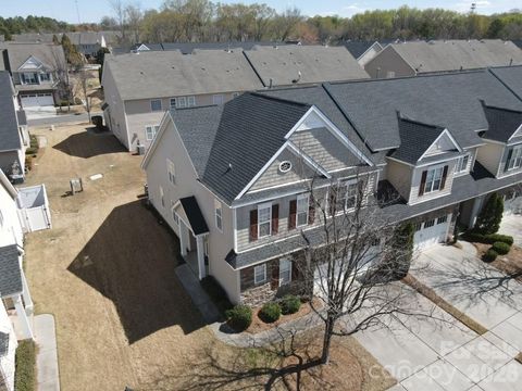 11021 Lucky Horseshoe Lane Charlotte NC 28277