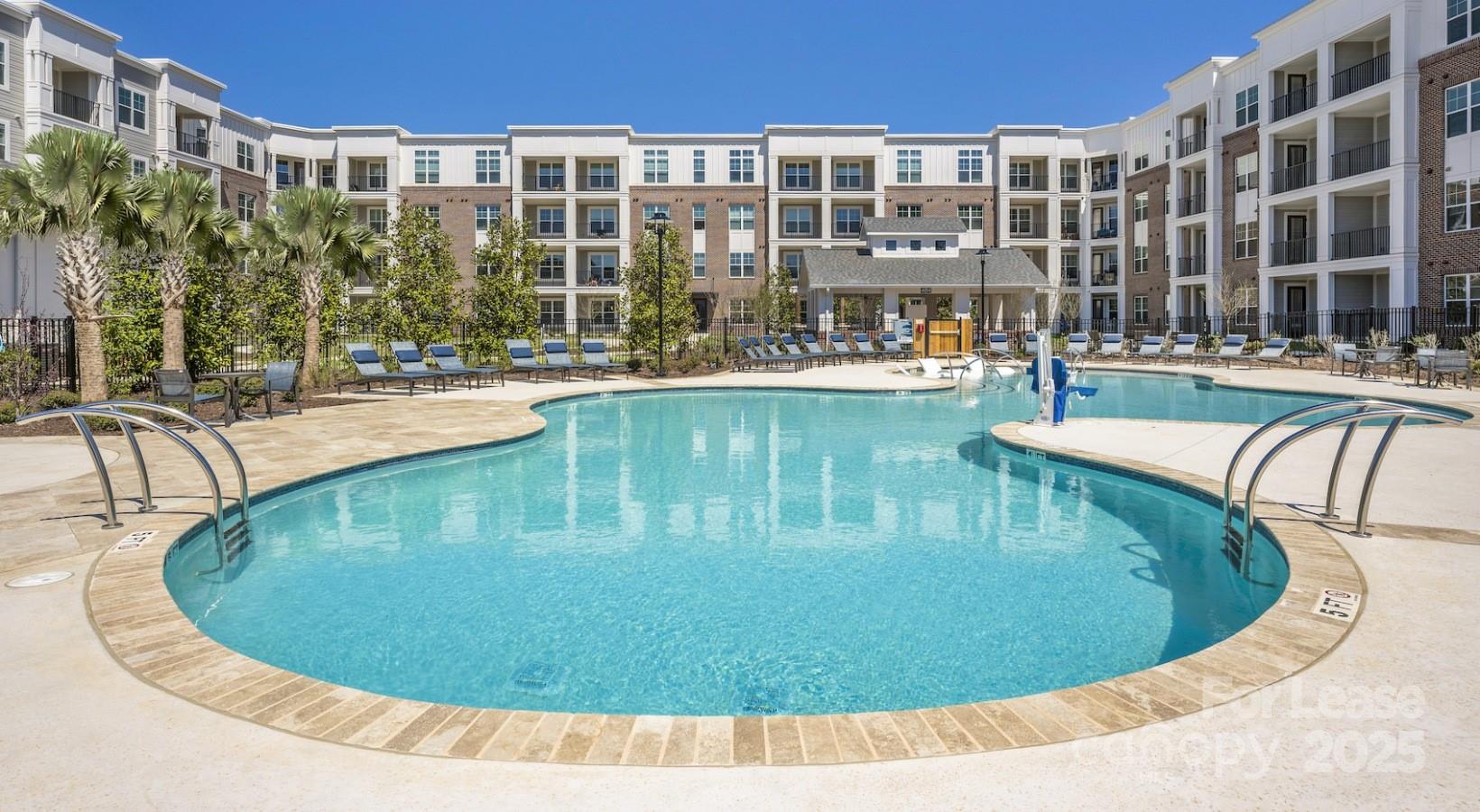 Matthews, North Carolina 28105, United States, 3 Bedrooms Bedrooms, ,2 BathroomsBathrooms,Residential,Active,231305