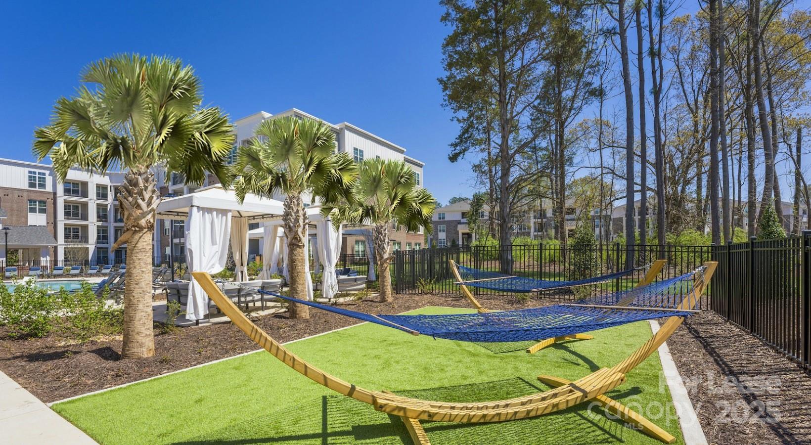 Matthews, North Carolina 28105, United States, 3 Bedrooms Bedrooms, ,2 BathroomsBathrooms,Residential,Active,231305