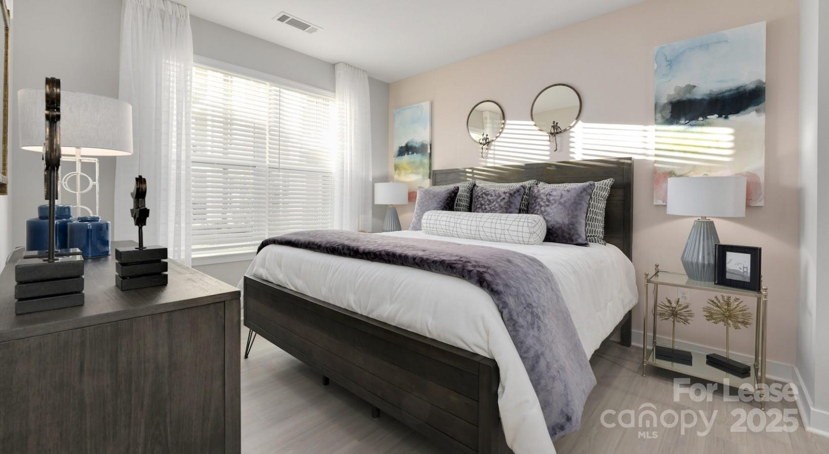 Matthews, North Carolina 28105, United States, 3 Bedrooms Bedrooms, ,2 BathroomsBathrooms,Residential,Active,231305