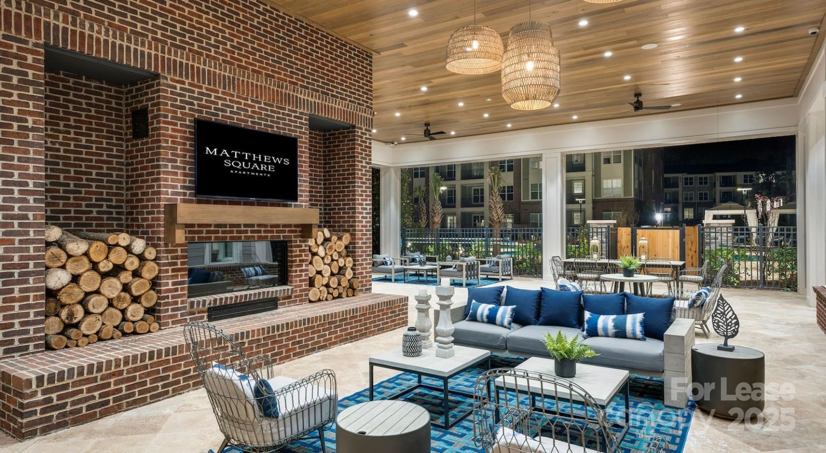 Matthews, North Carolina 28105, United States, 3 Bedrooms Bedrooms, ,2 BathroomsBathrooms,Residential,Active,231305