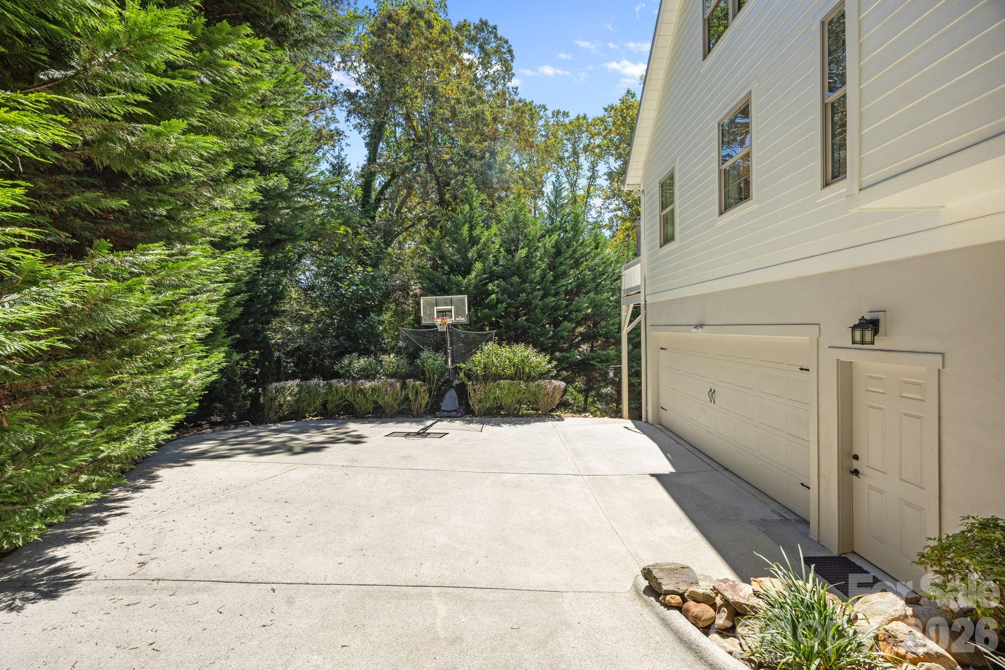 Oak Springs - Residential