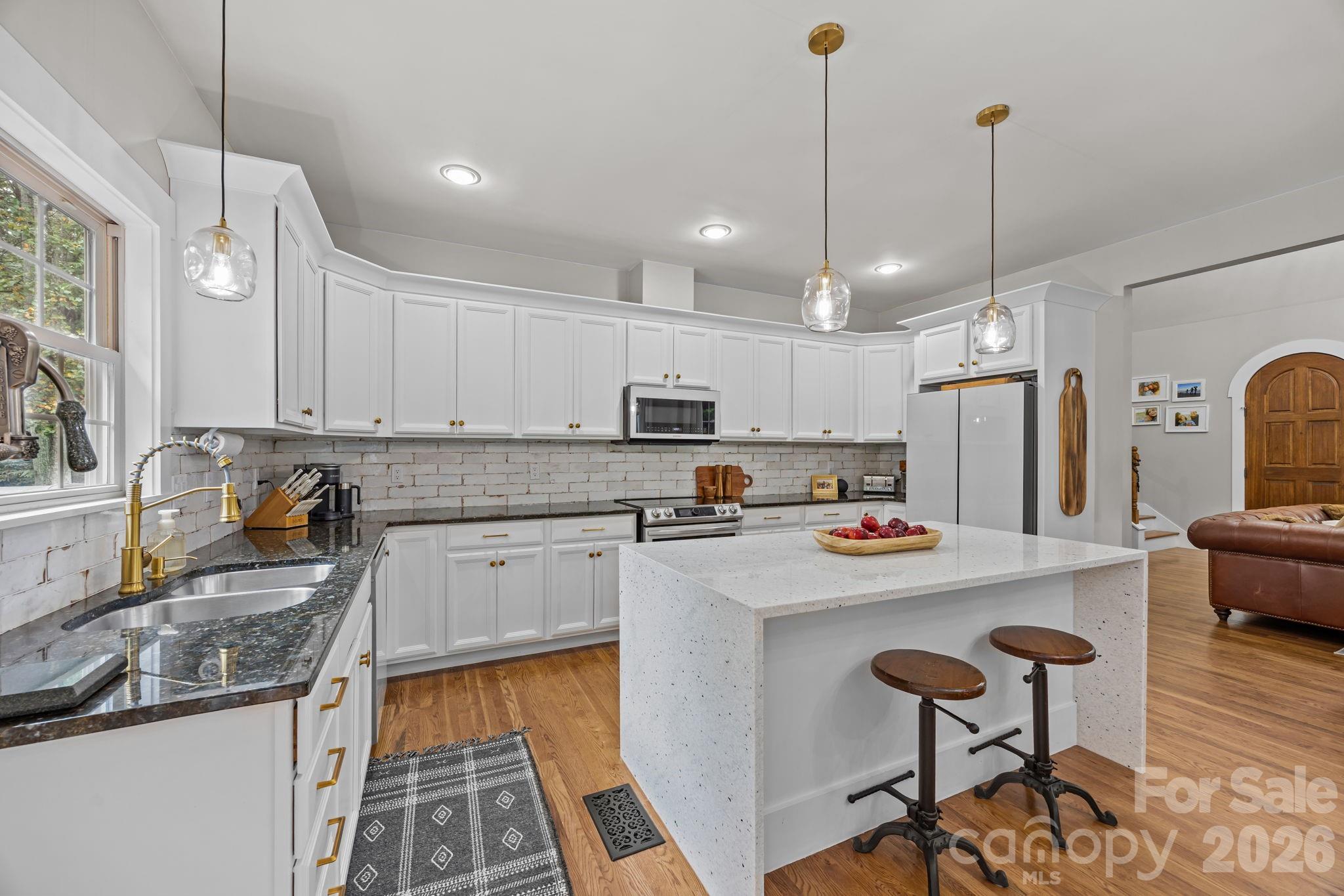 Oak Springs - Residential