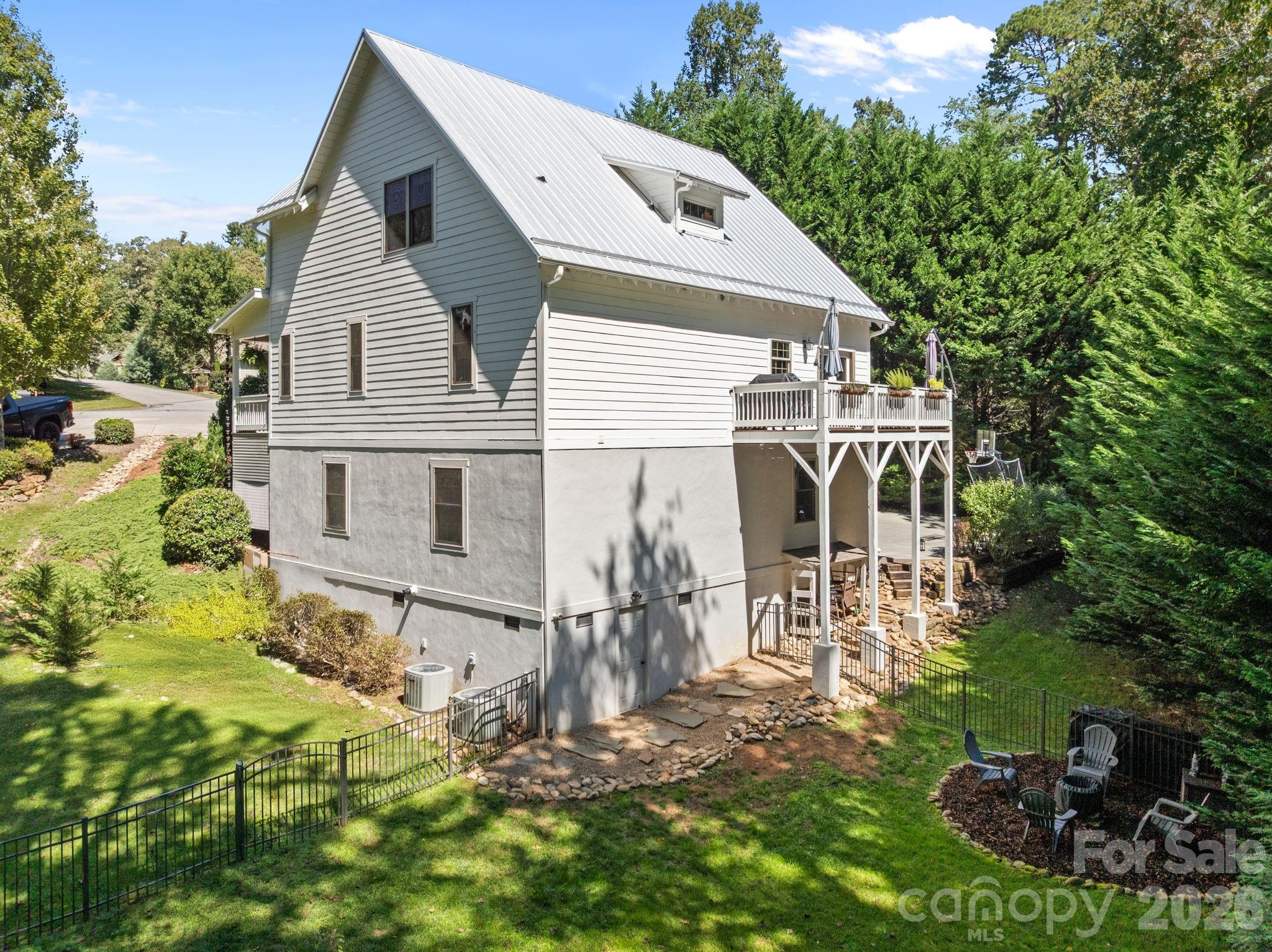 Oak Springs - Residential