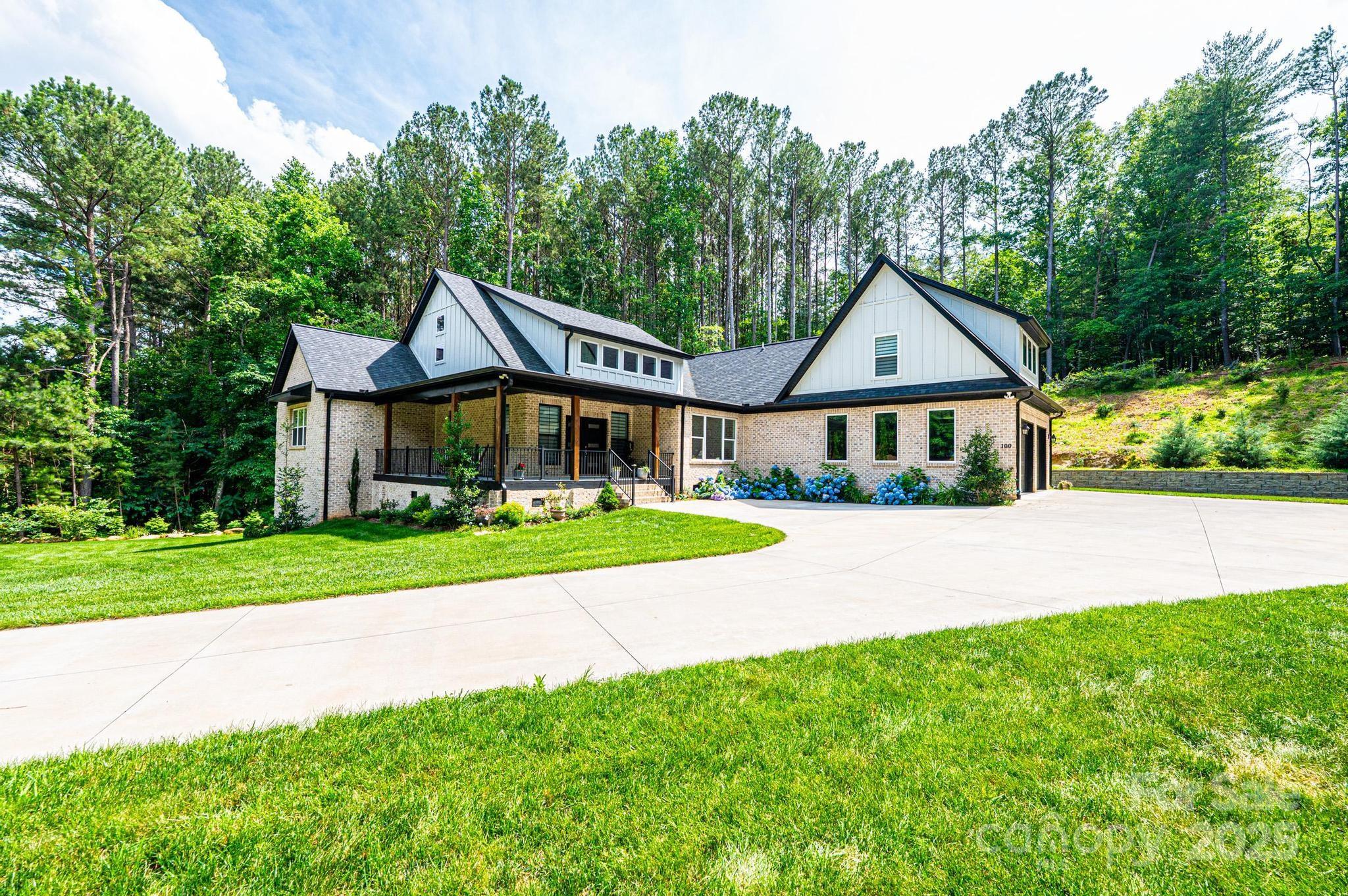 100 White Fawn Circle