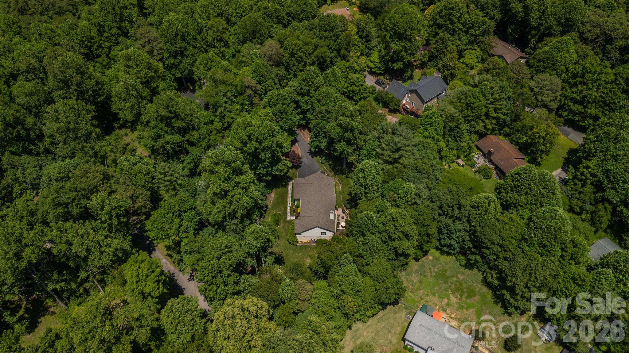 8 Shadowbrook Drive