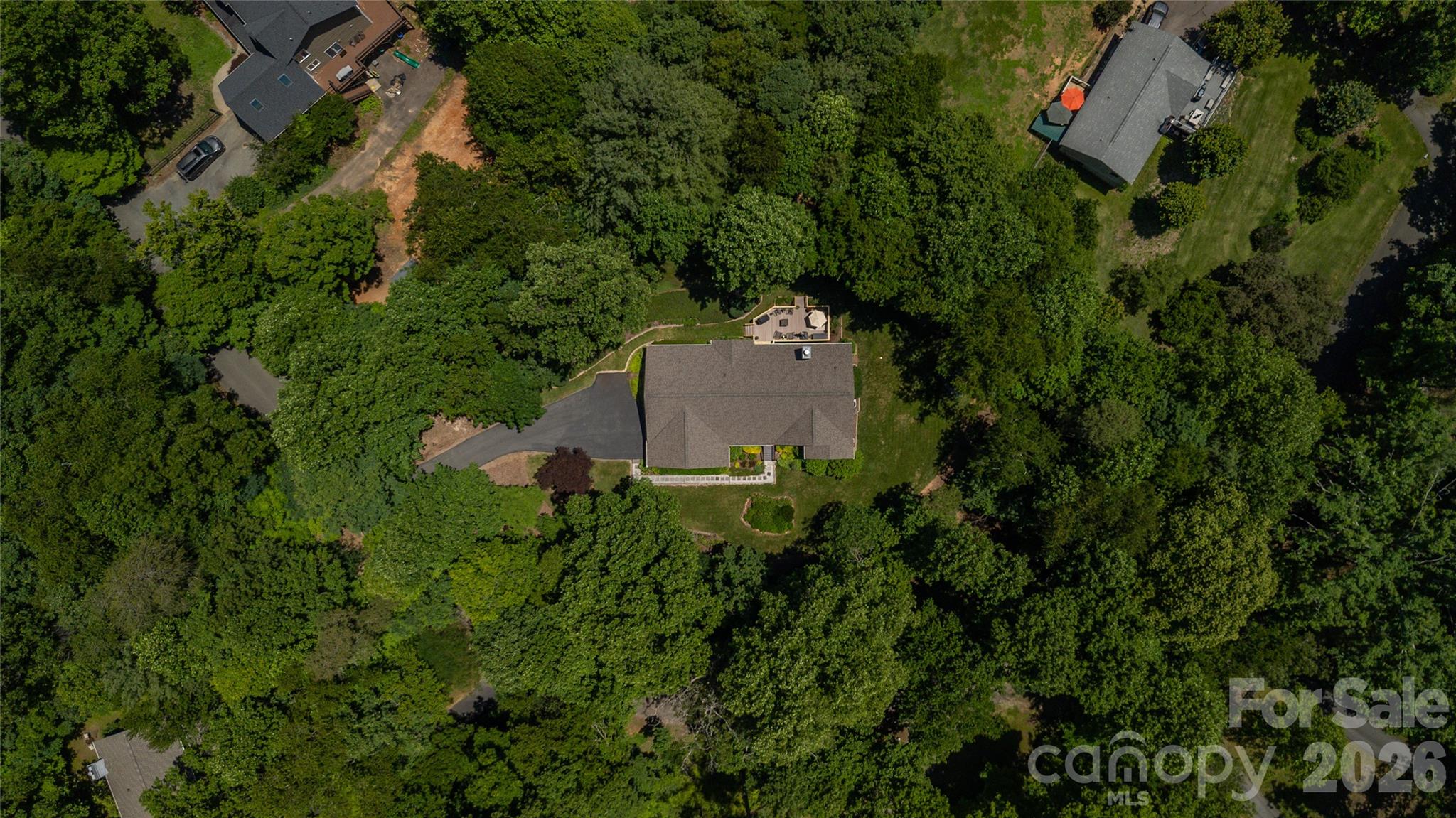 8 Shadowbrook Drive