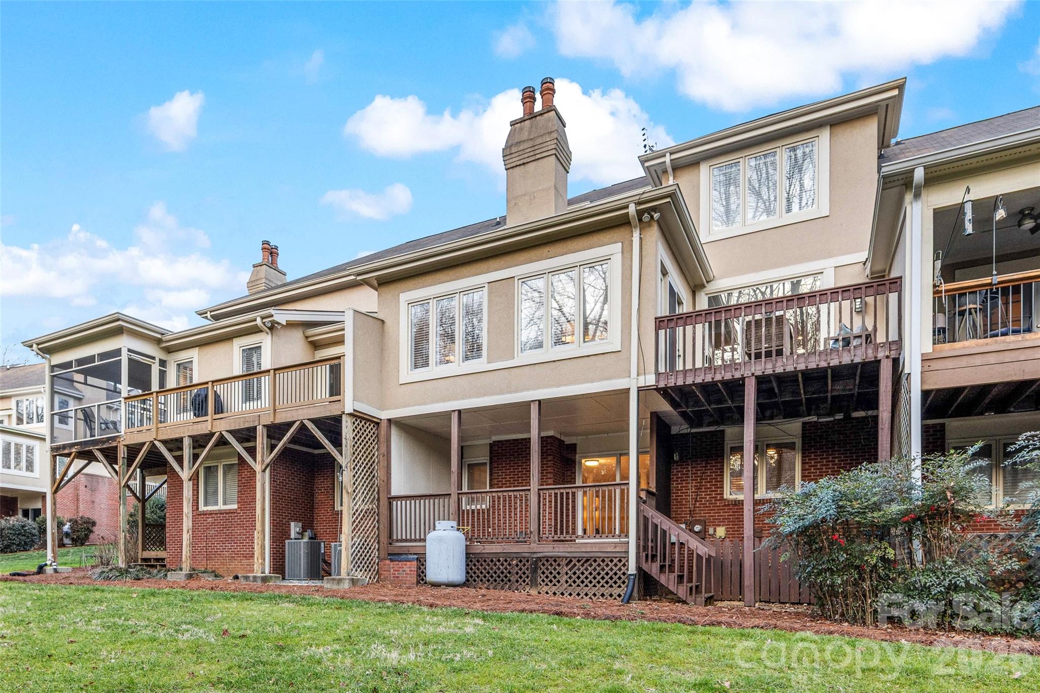 Villas at Summerlake - Residential