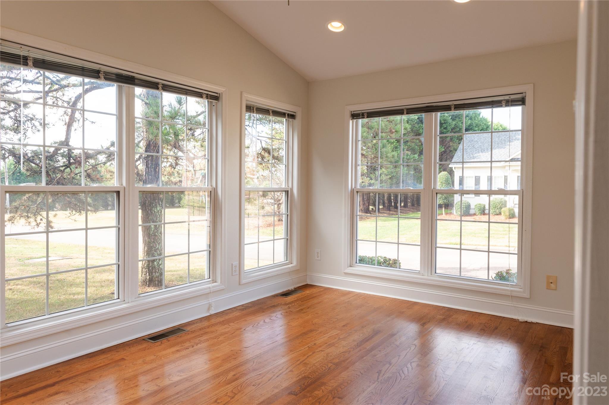 Woodfield - Residential