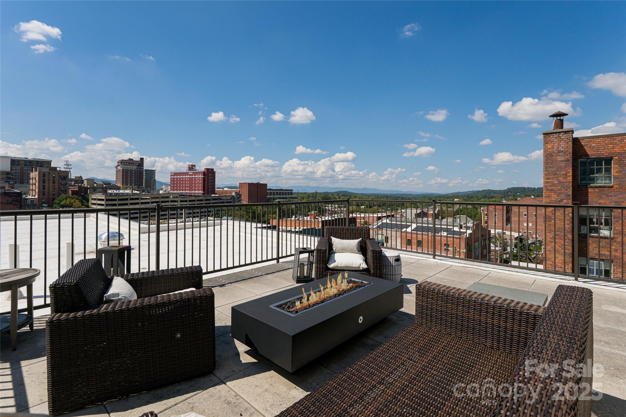 17 North Market Street - Residential