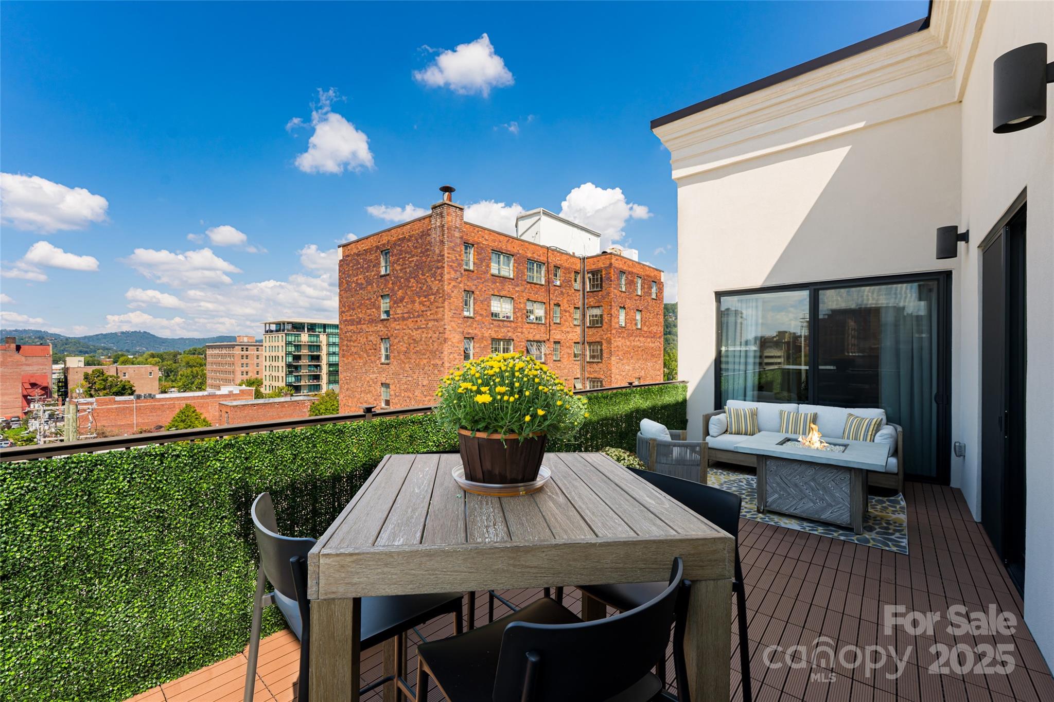 17 North Market Street - Residential