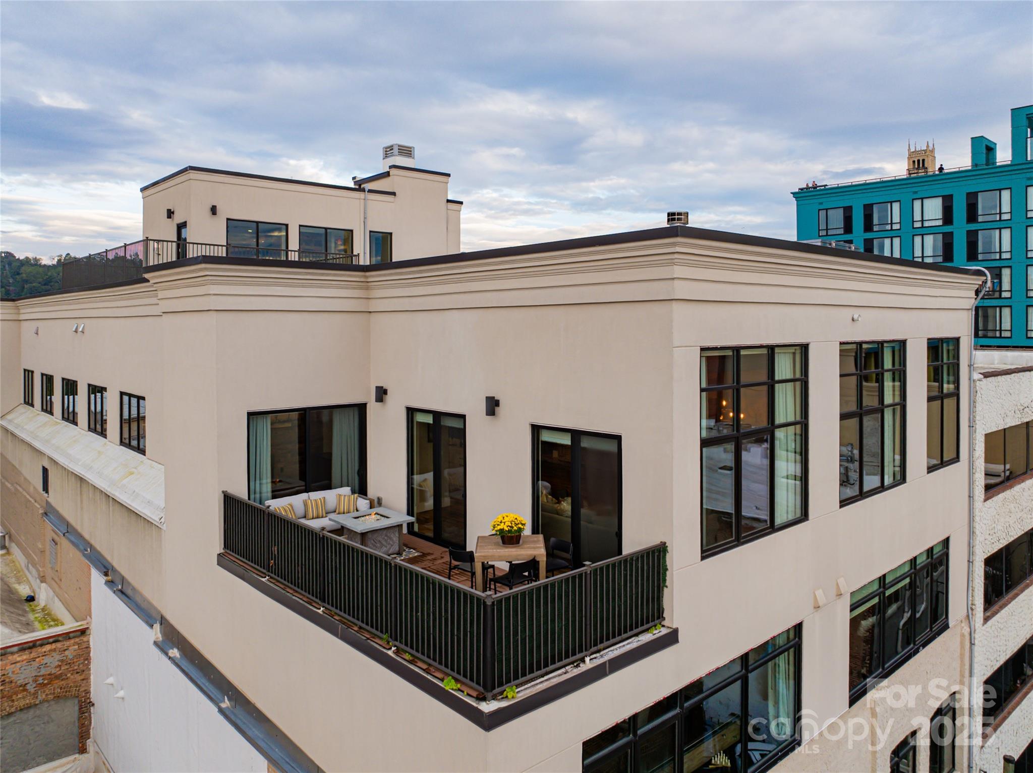 17 North Market Street - Residential