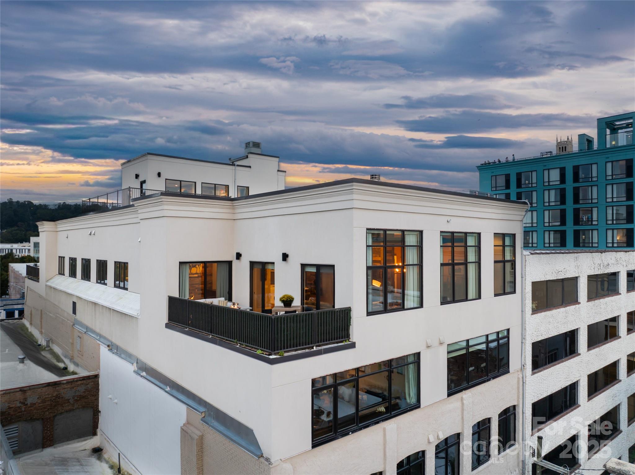 17 N Market Street 401