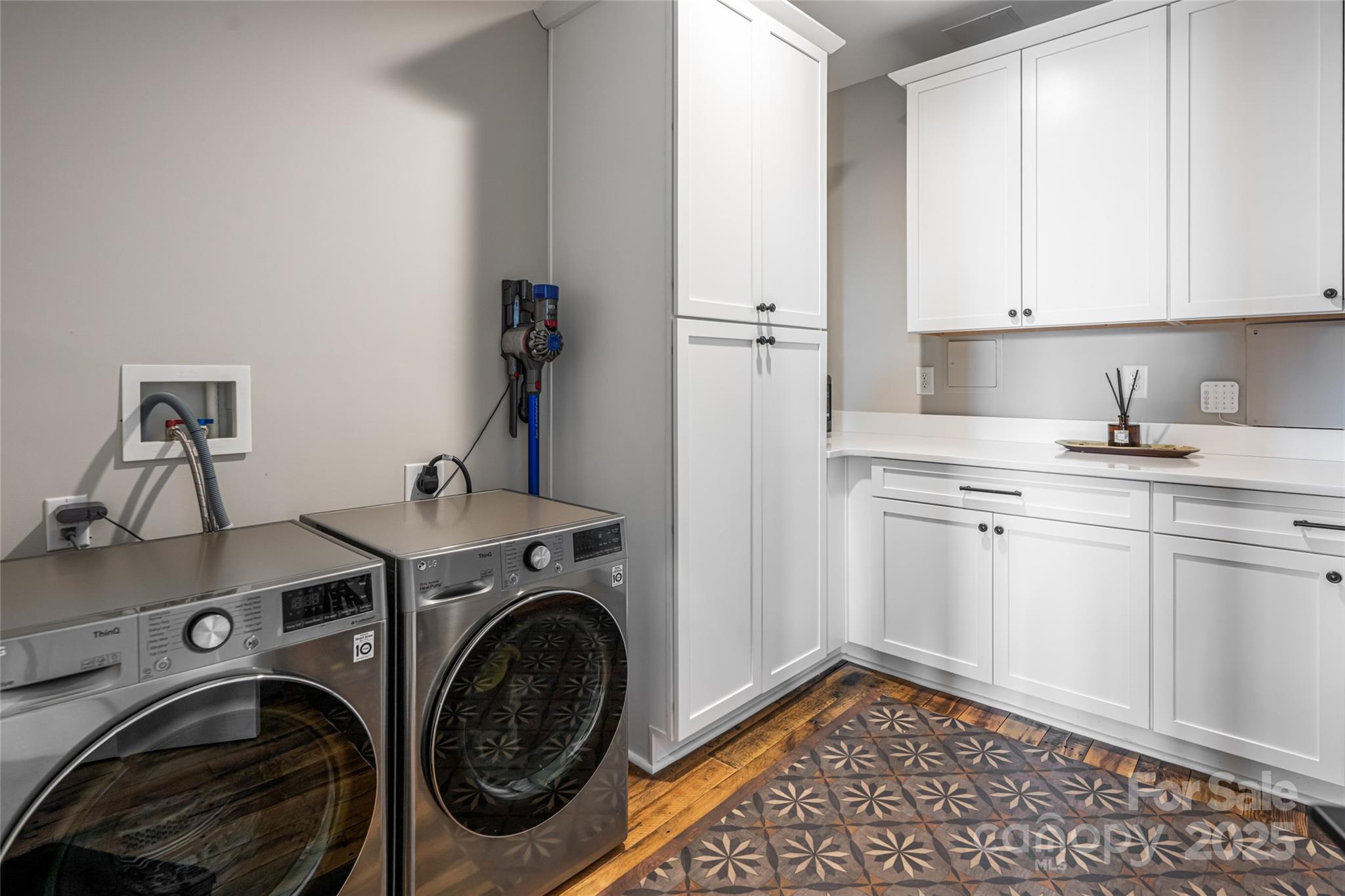 17 North Market Street - Residential