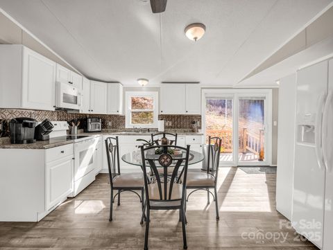 106 Hazy Day Road Swannanoa NC 28778