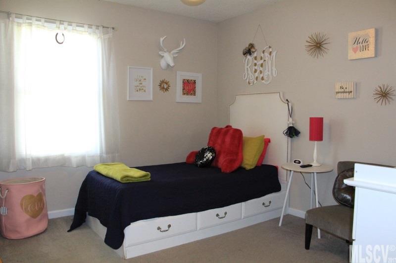 Swinging Bridge - Residential