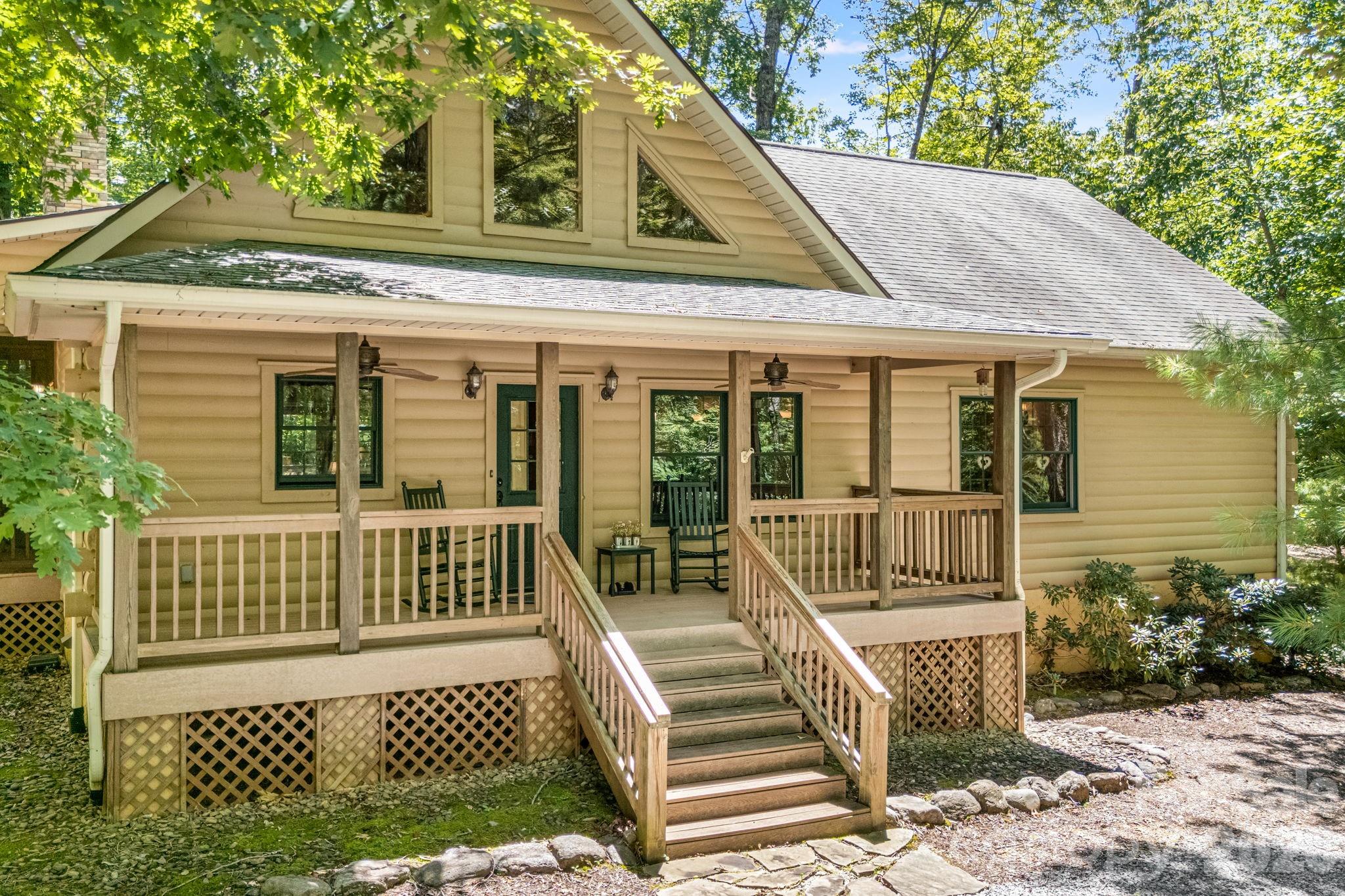 240 Ravenswood Drive
