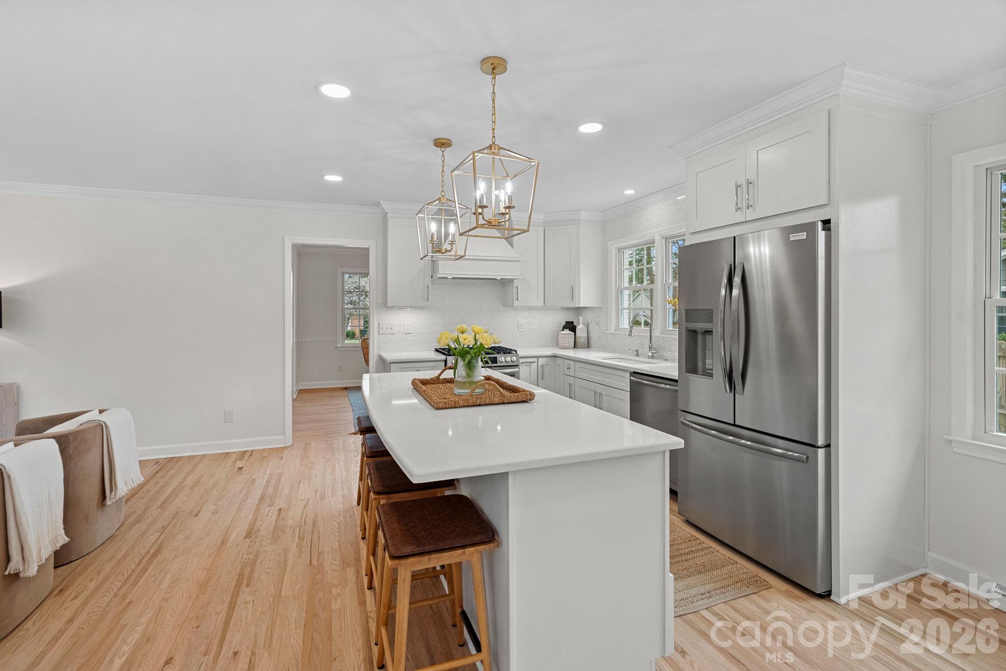 6040 Springhouse Lane