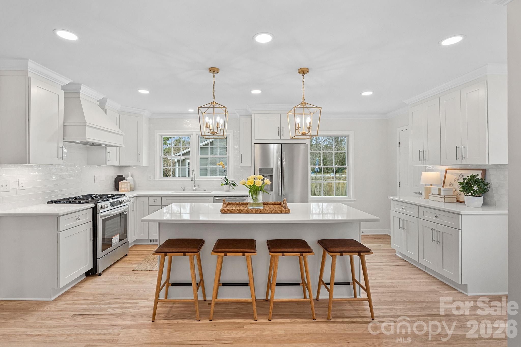 6040 Springhouse Lane