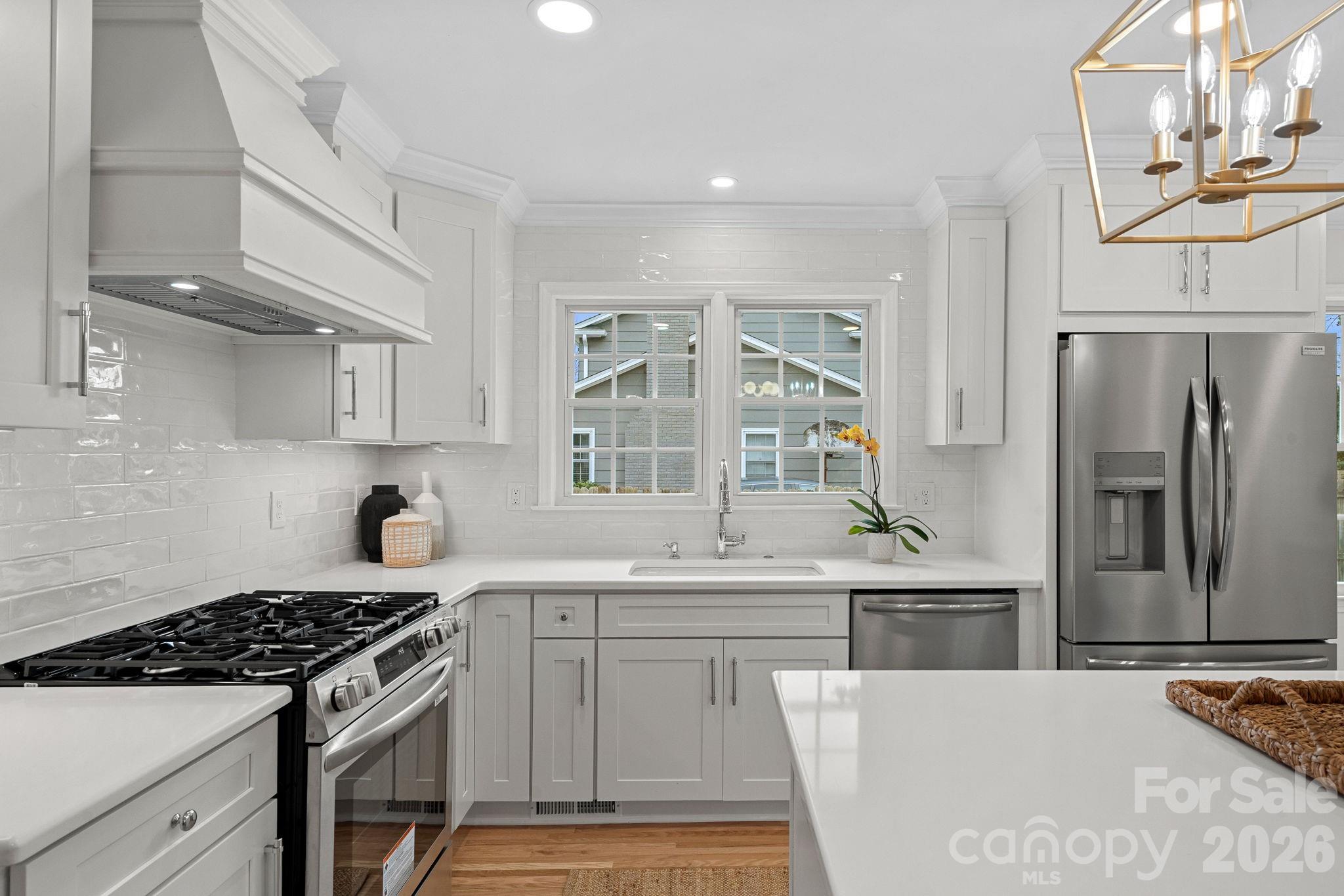 6040 Springhouse Lane