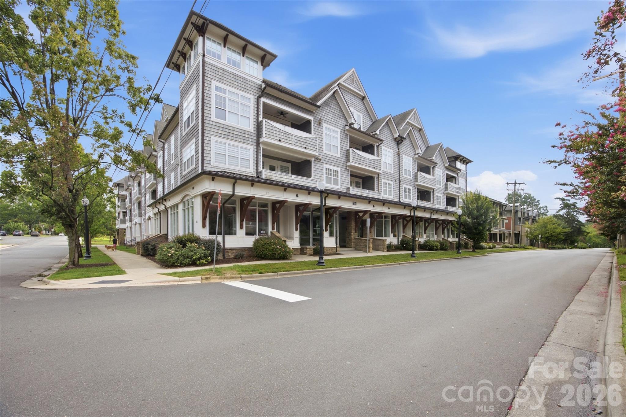 301 E Tremont Avenue 318