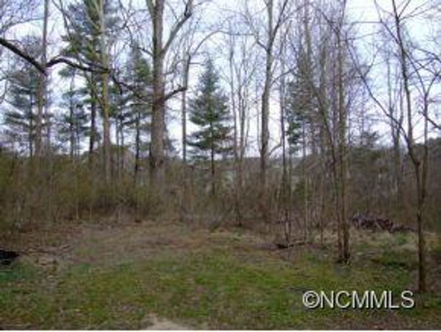 Wonderful, central location. Over an acre, private, wooded, creek. Backs up to subdivision of Ashley Woods, off of Ball Gap Road. 6 bedroom septic approval on file.
