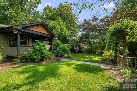 Photo of 10 Davenport Place, Asheville, NC 28806 (MLS # 4383059)