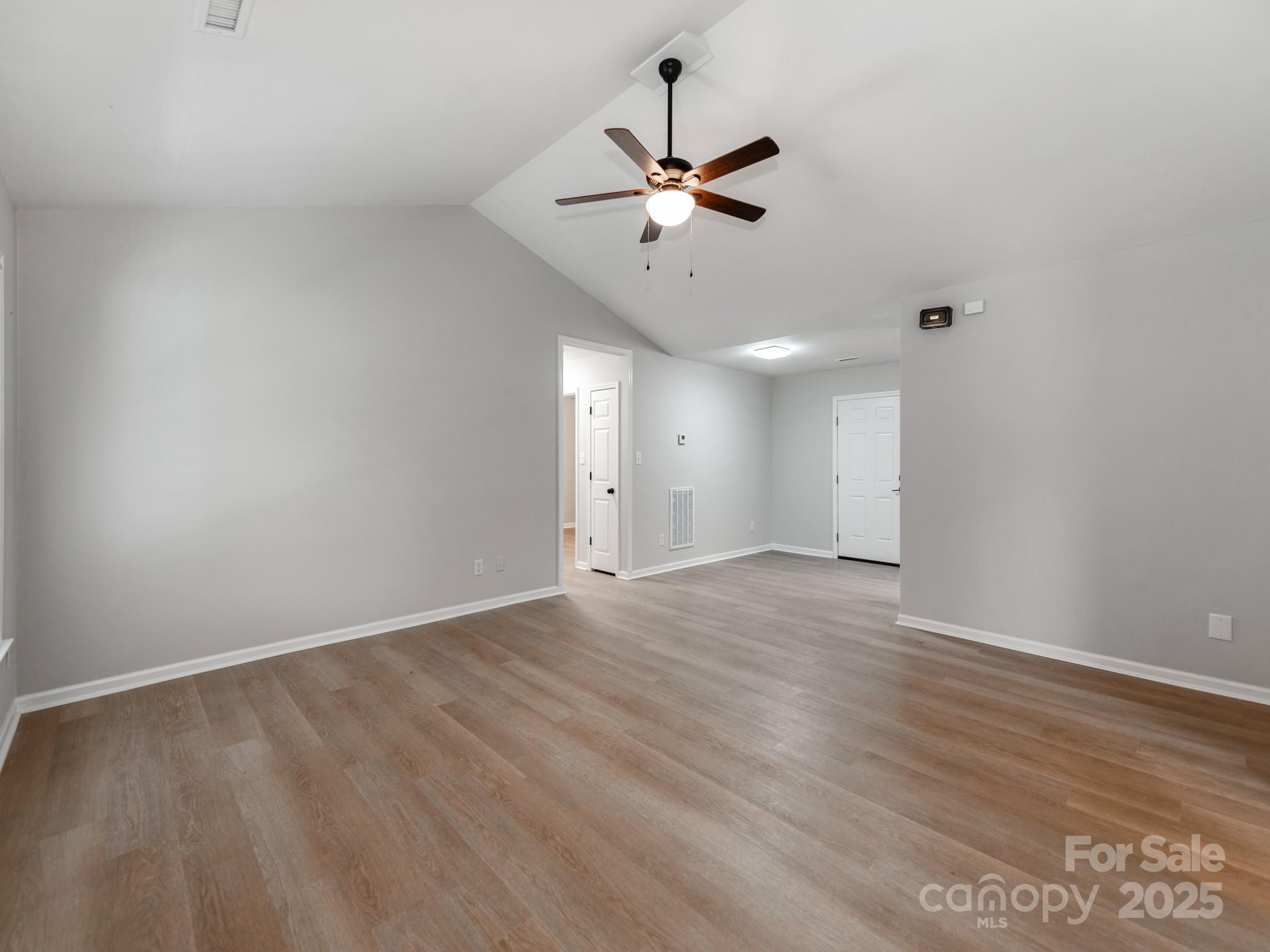 2040 Stratford Drive