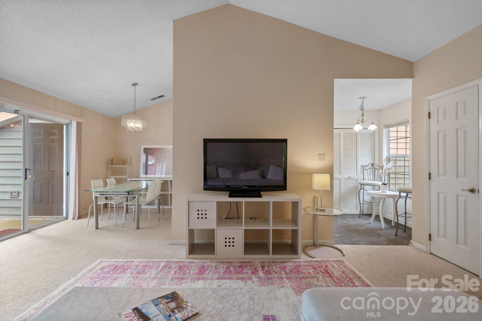 2834 Iron Gate Lane