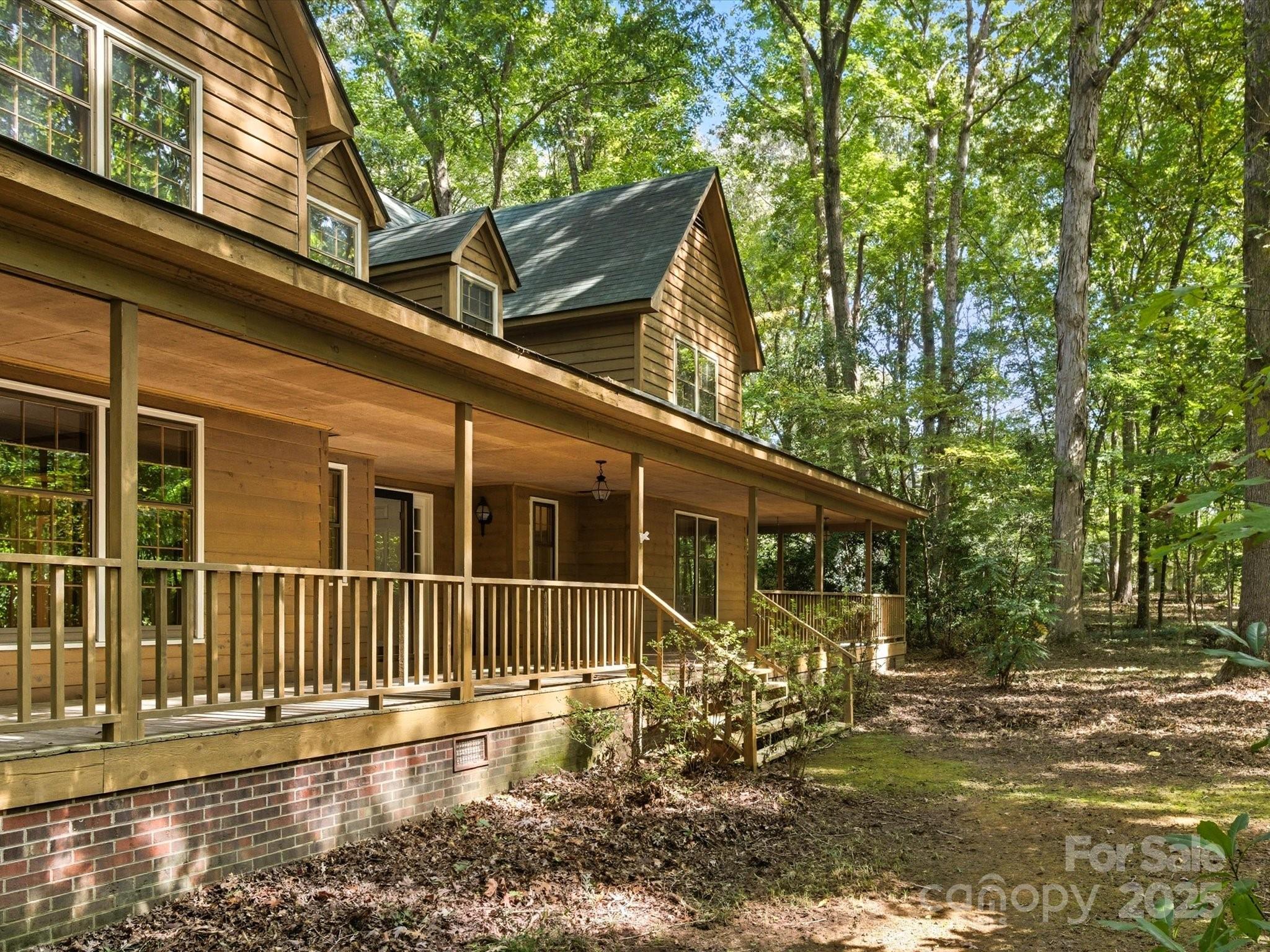 100 Canterbury Lane