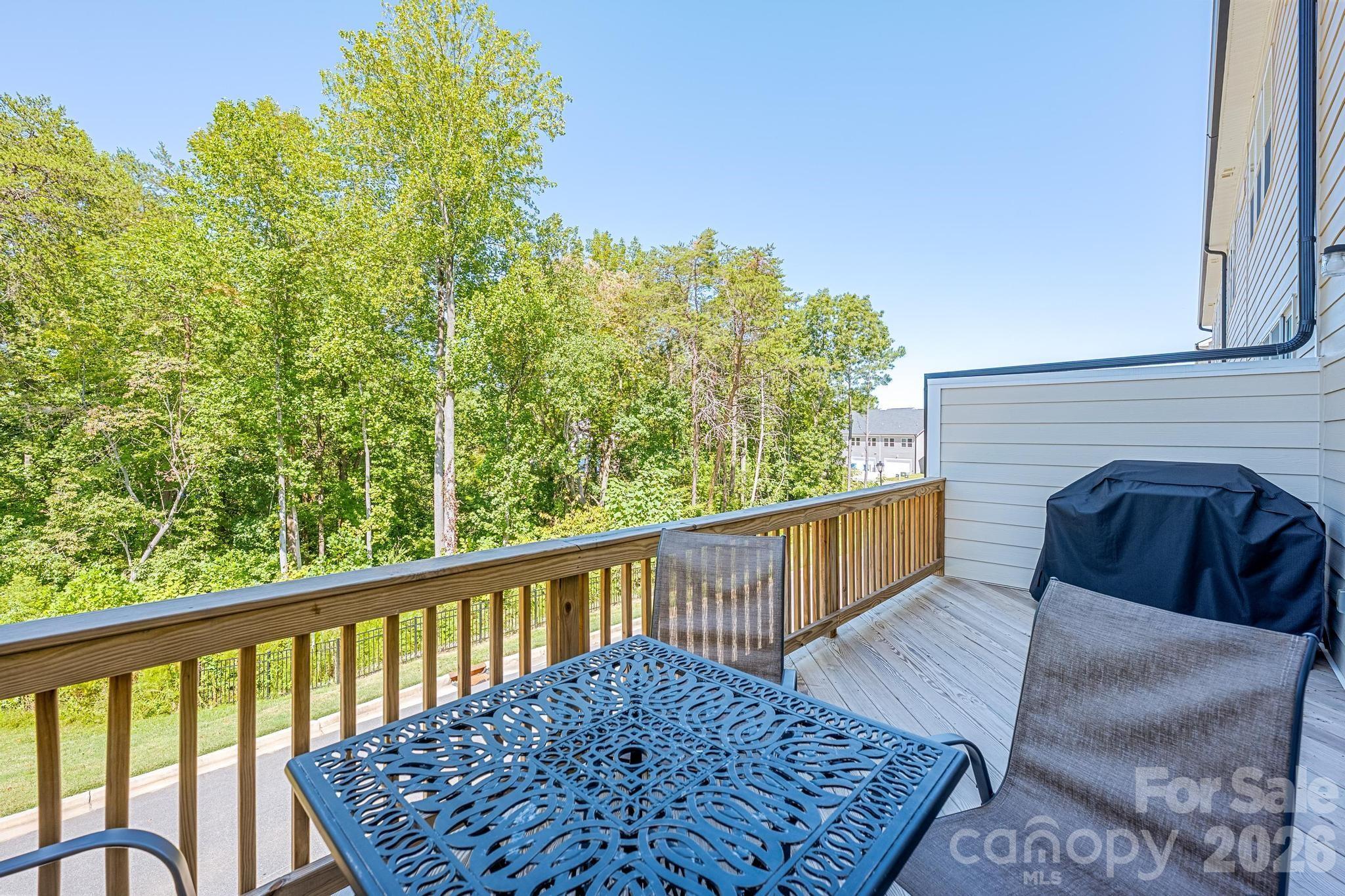 Carriage Club townhomes - Residential