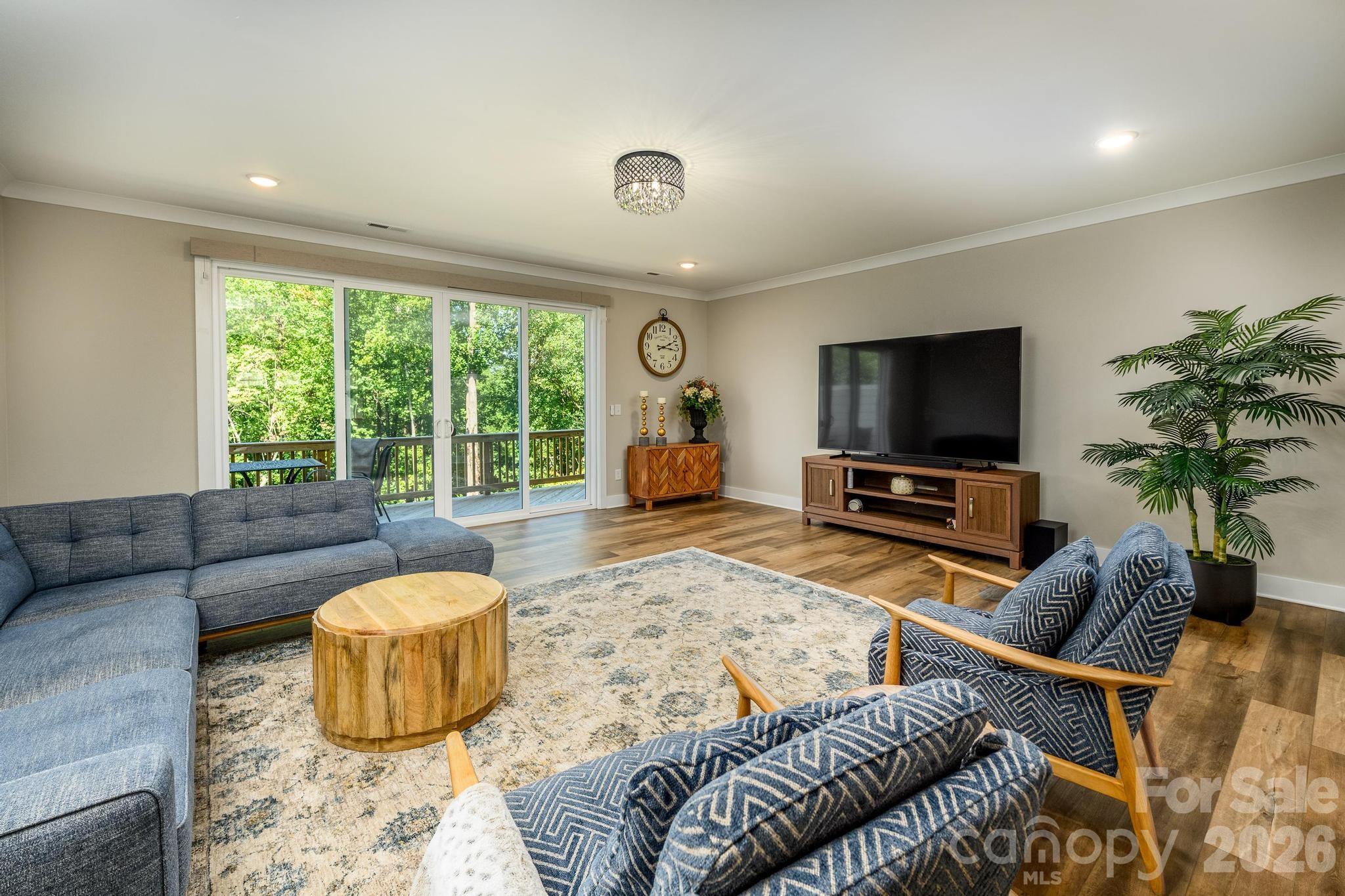 Carriage Club townhomes - Residential