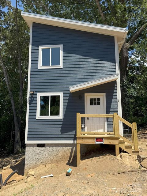 1 Freeport Lane Asheville NC 28806