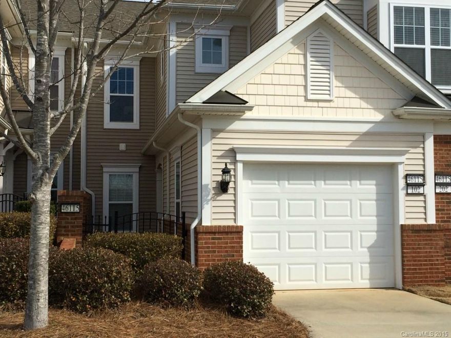 Sought after 1st floor corner unit.  2BR / 2BA Bennett Model.  Kitchen features stainless steel appliances, gas stove, granite & tile backsplash, breakfast nook with a computer niche.  Cozy screened porch overlooking private backyard. Lots of hardwoods and natural light.  French doors to the office / library. Gas fireplace in the Great Room. Master BR w/private bath w/garden tub, shower, dual sinks, & walk-in closet.  Guest BR across the hall from a large guest bathroom.  Blinds throughout.