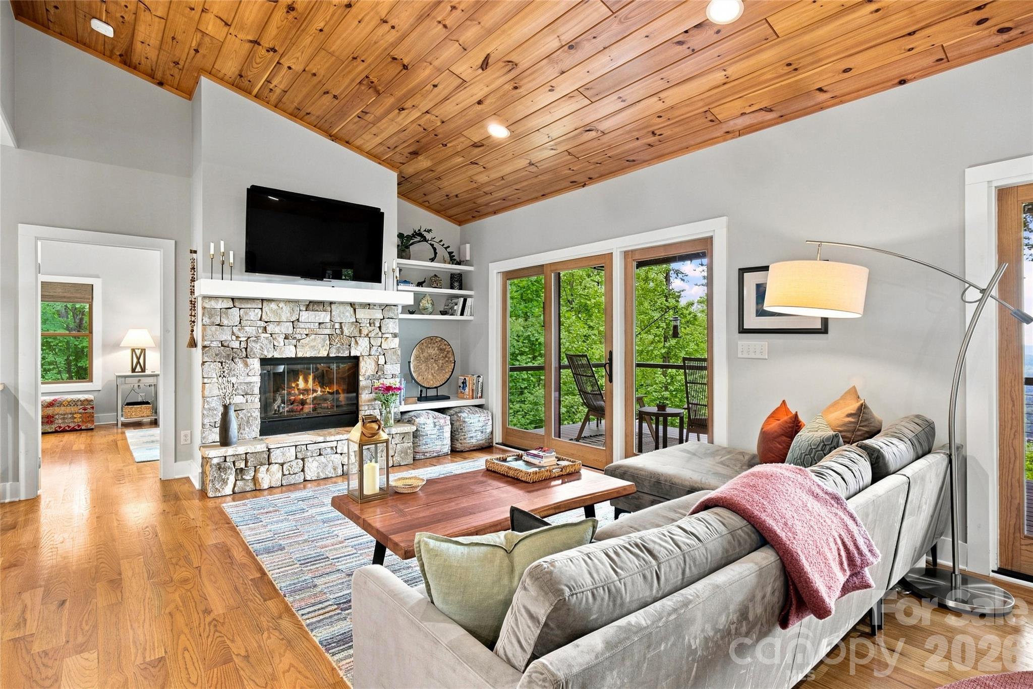 600 Tanglewood Lane