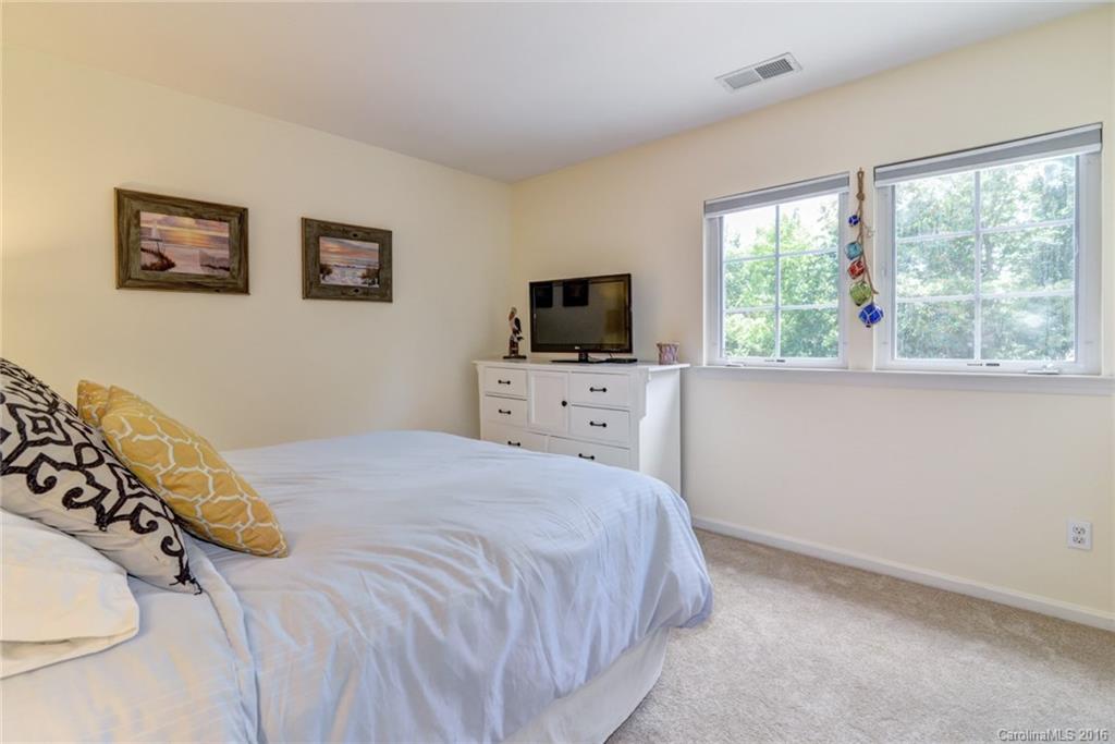 Knightsbridge - Residential