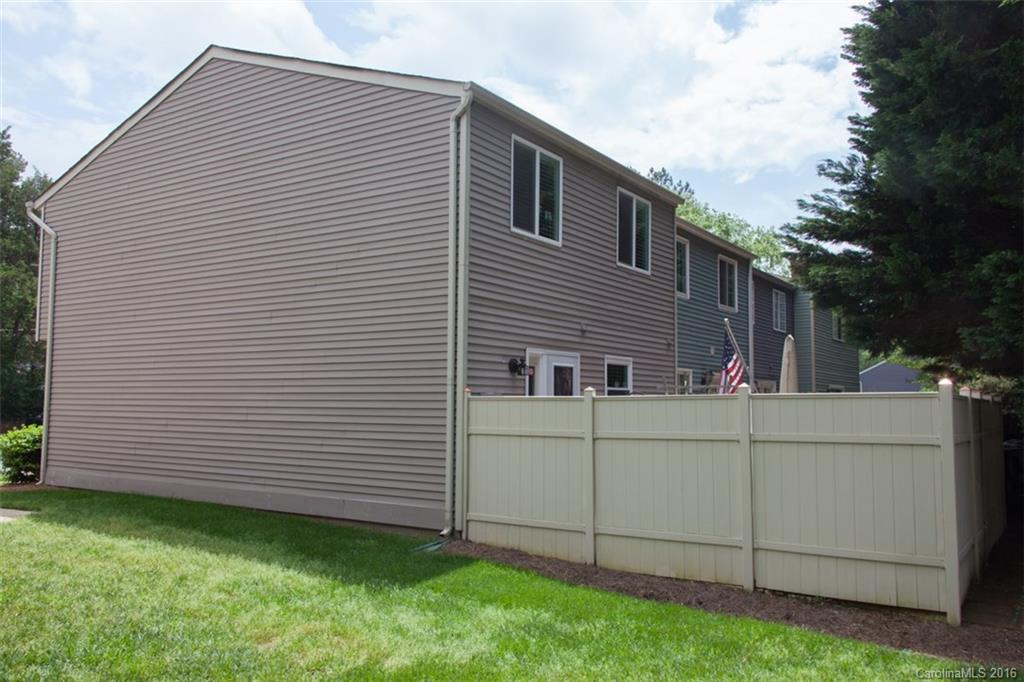 Pines Of Woodlawn - Residential