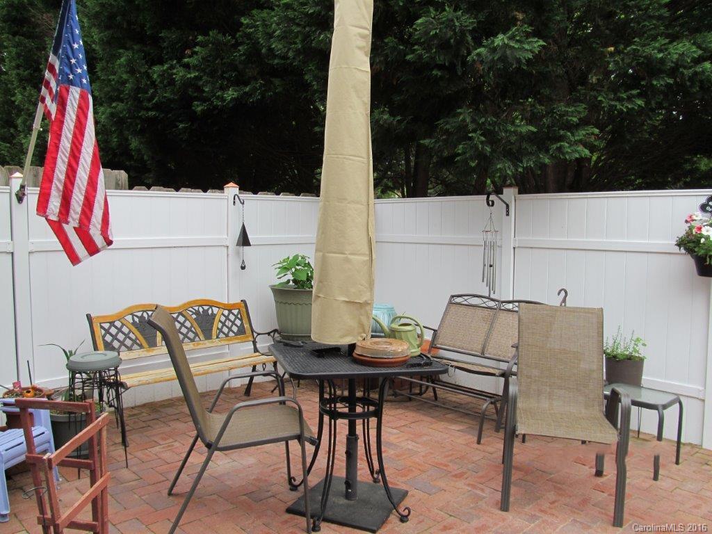 Pines Of Woodlawn - Residential