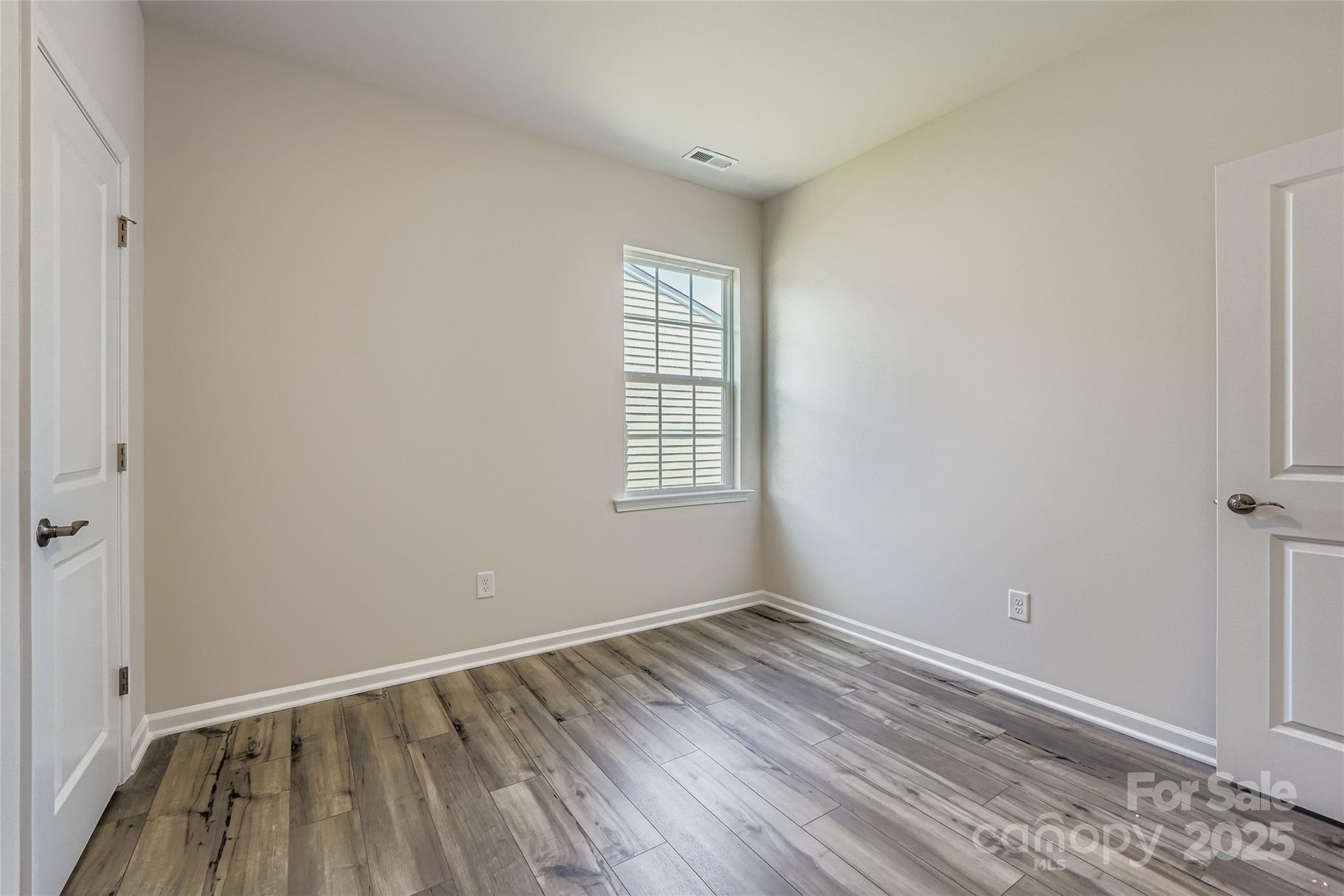 Roselyn - Residential