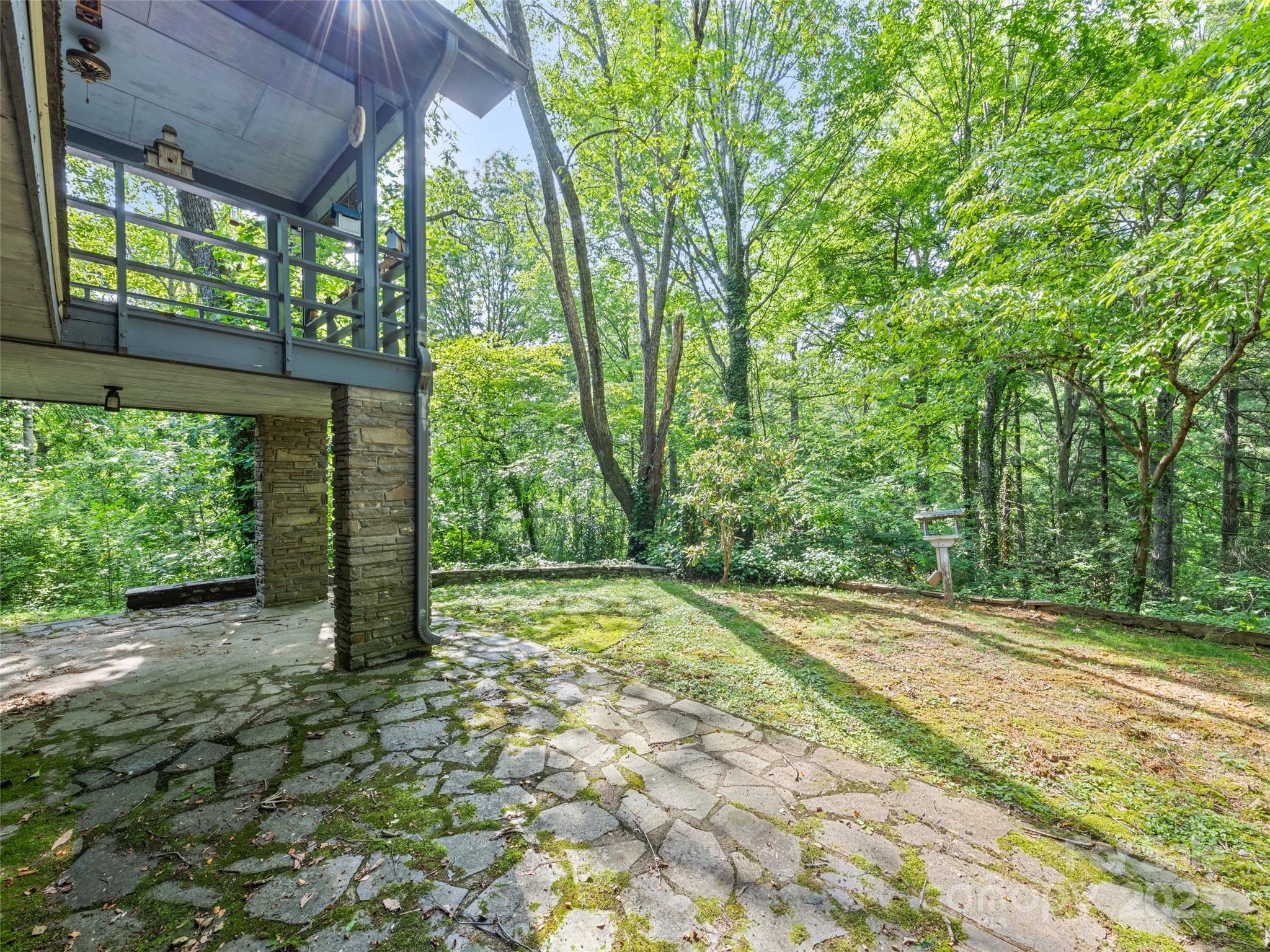 88 Laurel Loop