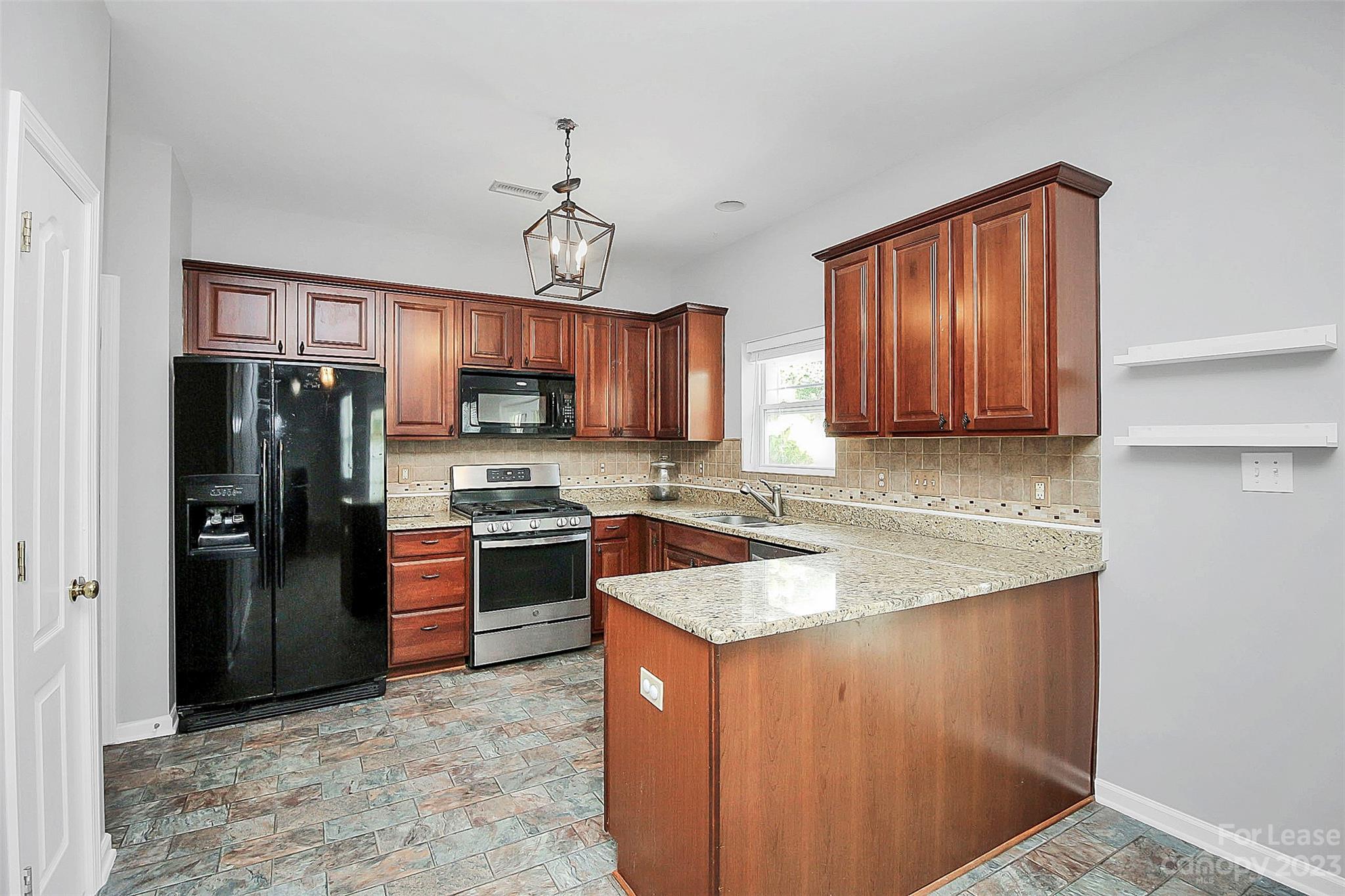 Traditions - Residential Lease