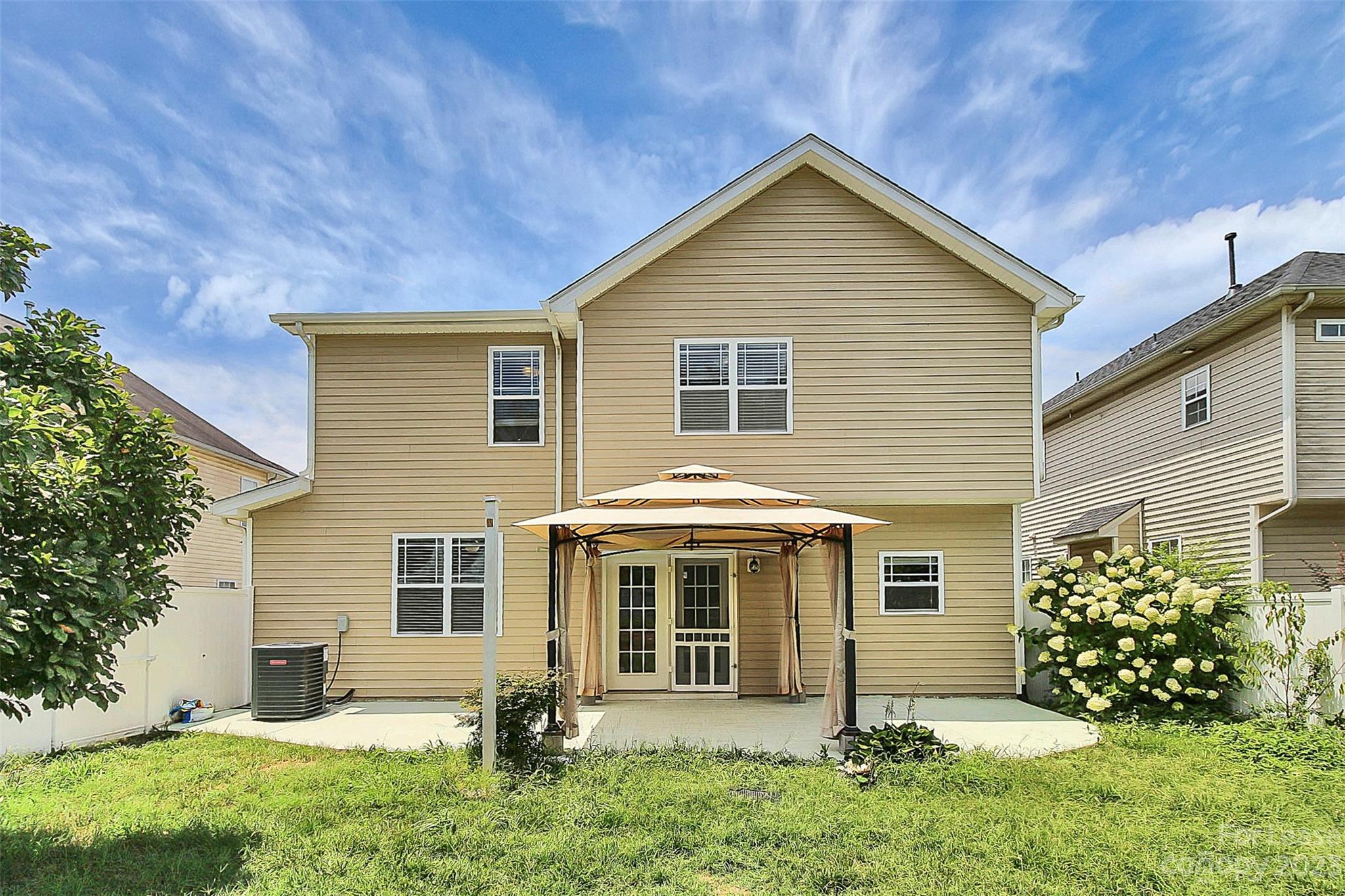 Traditions - Residential Lease